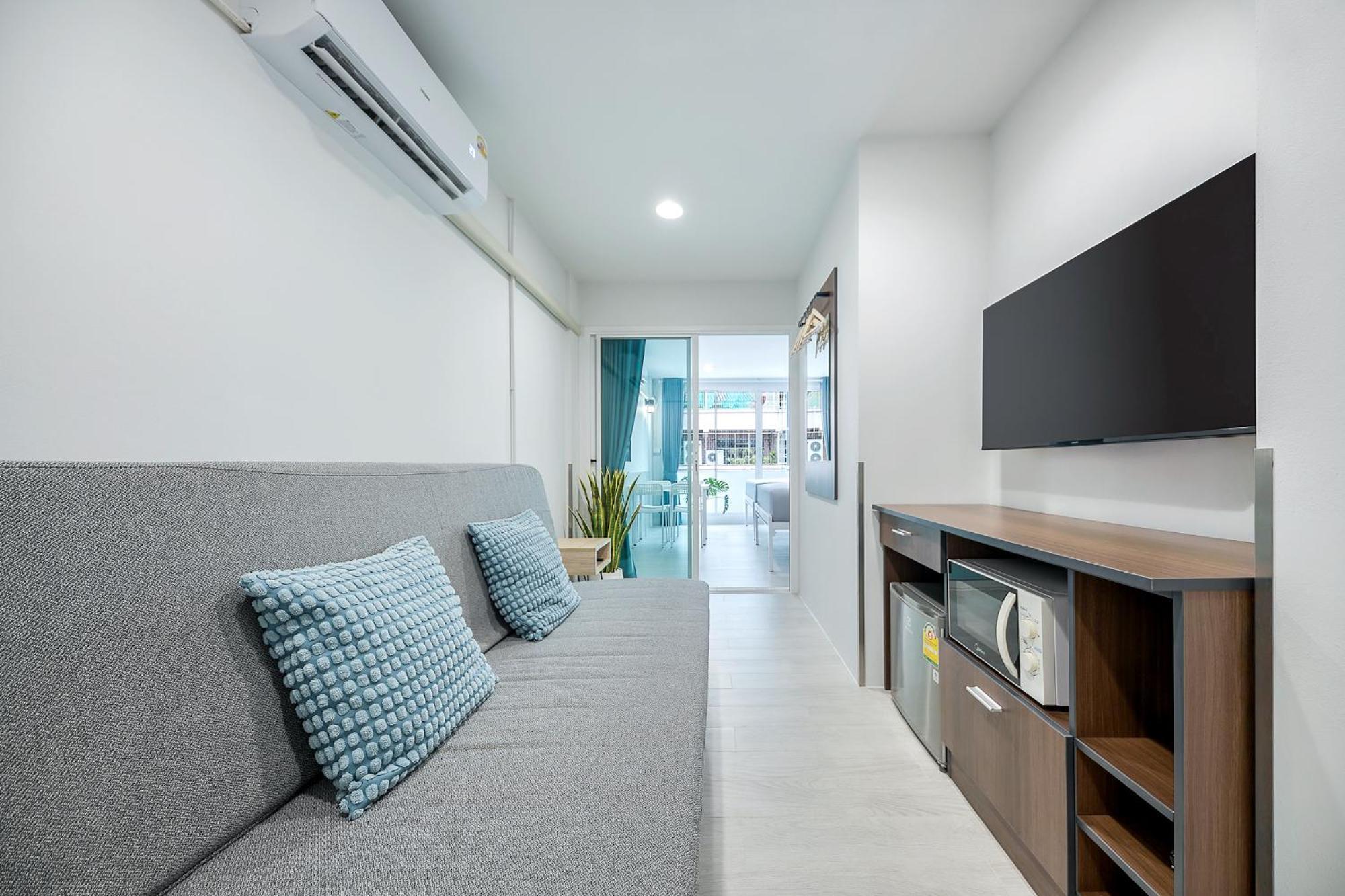 Platinum Premium Deluxe Apartments Бангкок Экстерьер фото