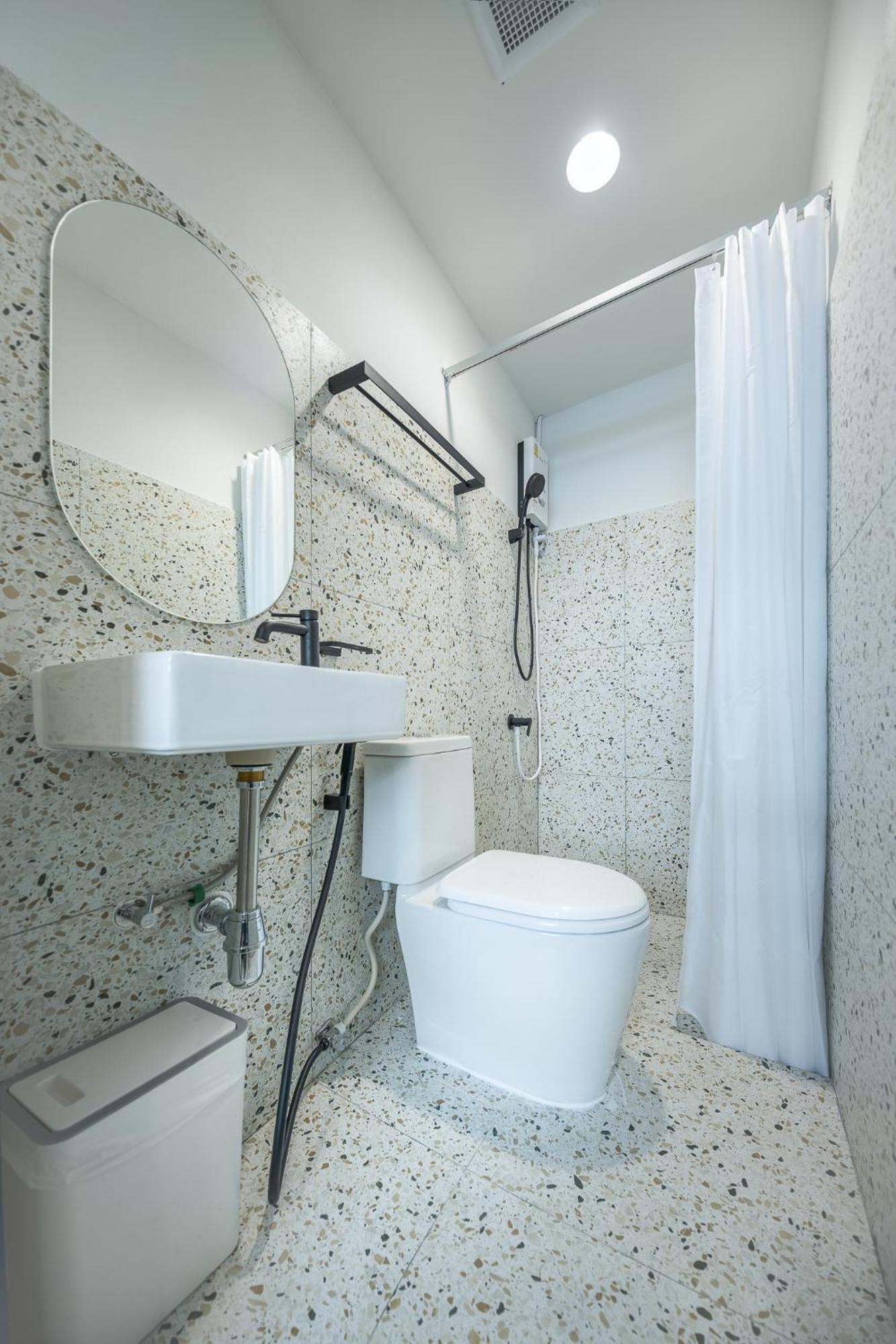 Platinum Premium Deluxe Apartments Бангкок Экстерьер фото